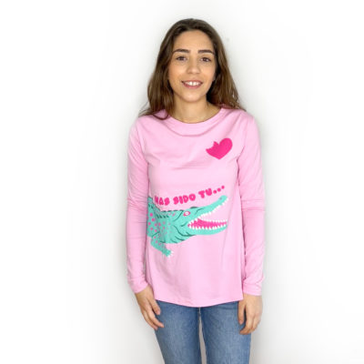 camiseta rosa cocodrilo